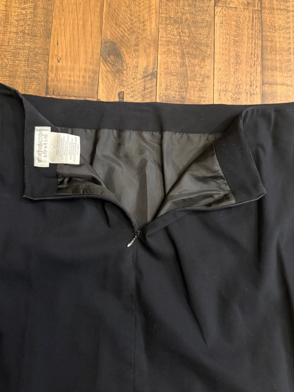 Worthington Stretch Black Straight Skirt - Picture 6 of 9